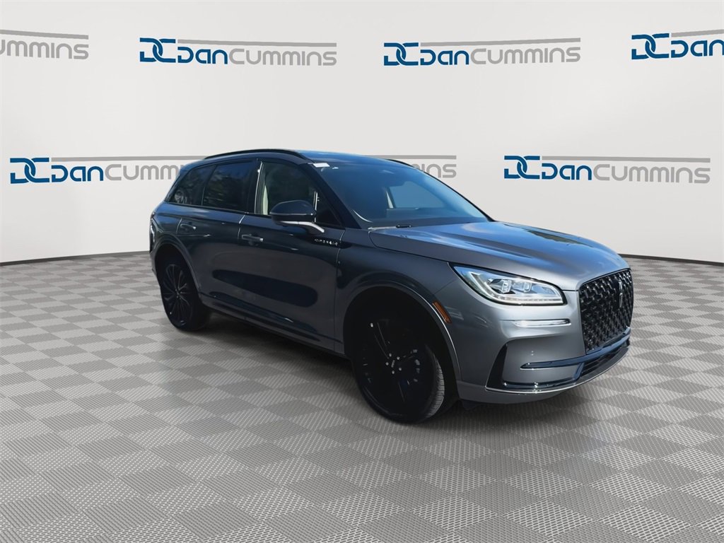 New 2025 Lincoln Corsair Reserve w/ Jet Appearance Package image 2