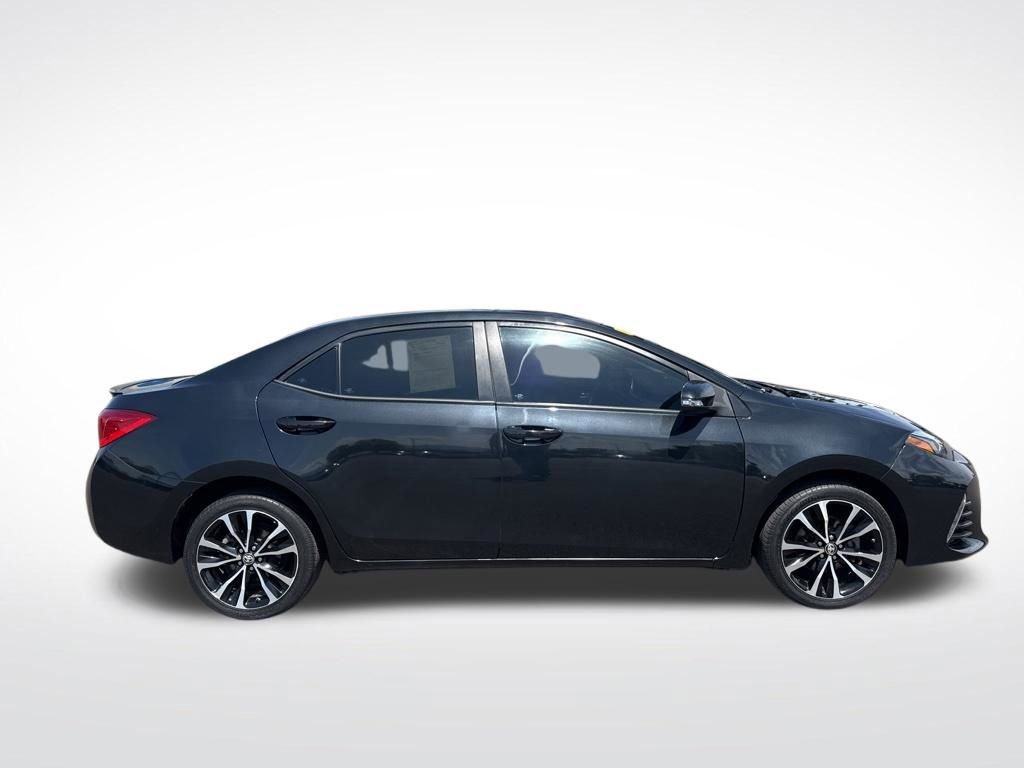 Used 2017 Toyota Corolla SE w/ Carpet Mat Package (TMS) FWD image 8