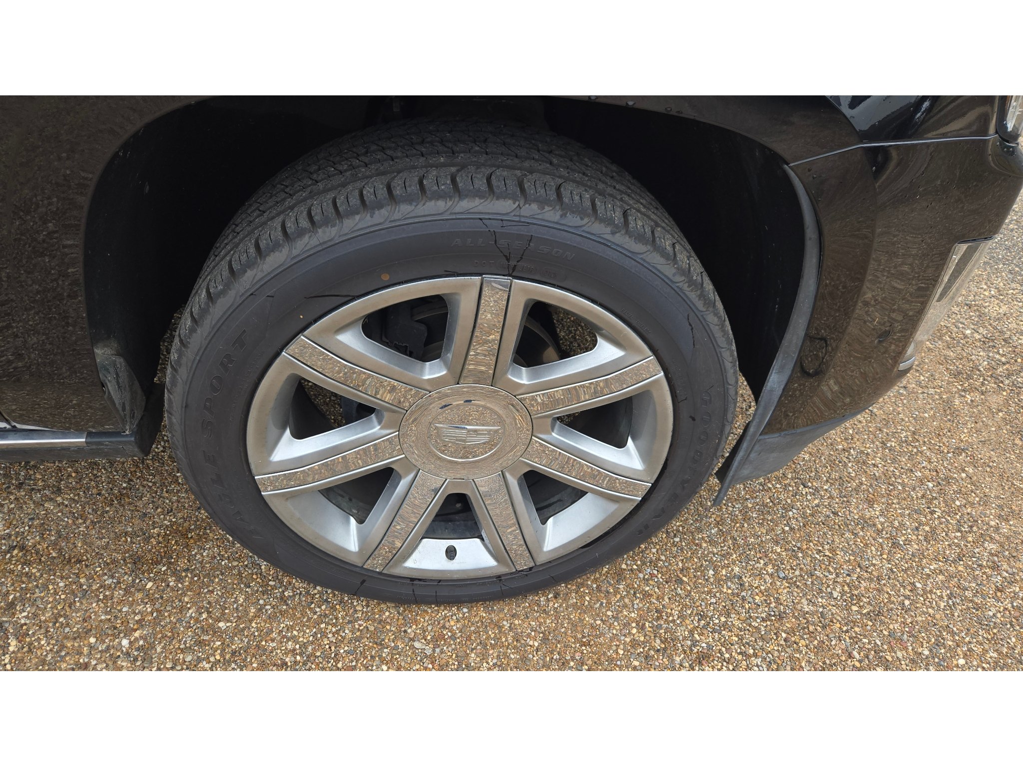 Used 2019 Cadillac Escalade Premium Luxury RWD image 12