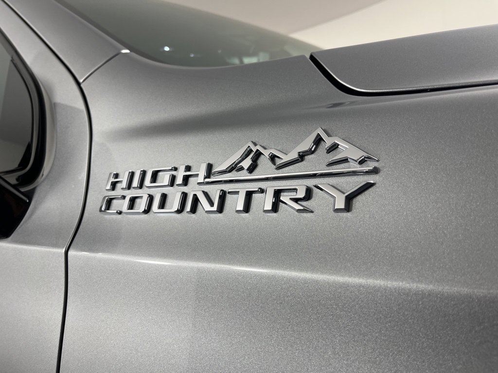 New 2026 Chevrolet Tahoe High Country AWD/4WD image 8