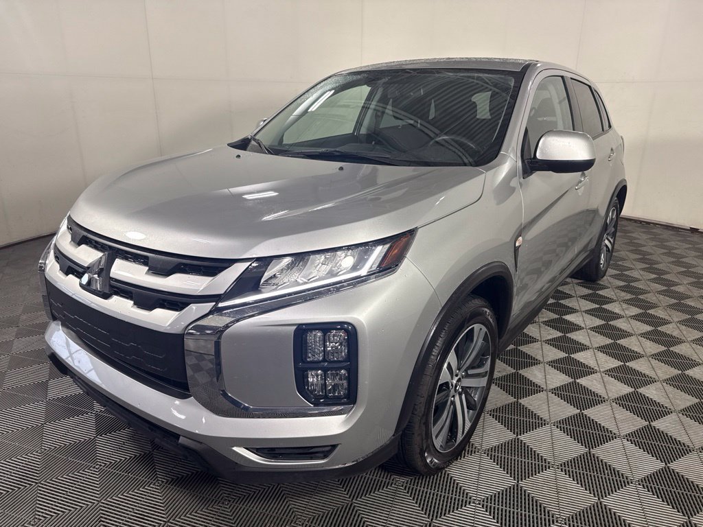 Used 2025 Mitsubishi Outlander Sport AWD image 5