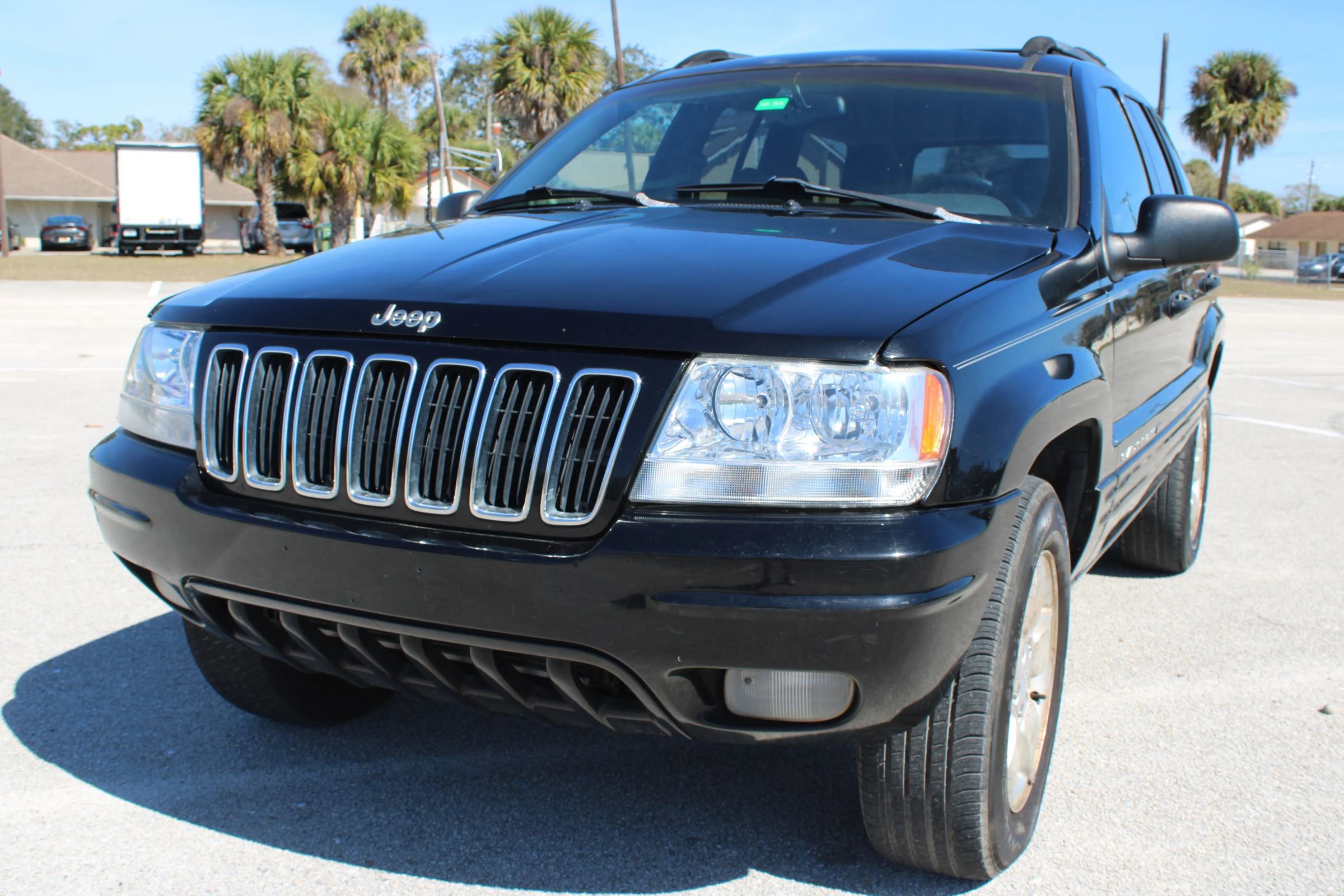 Used 2001 Jeep Grand Cherokee Limited image 2