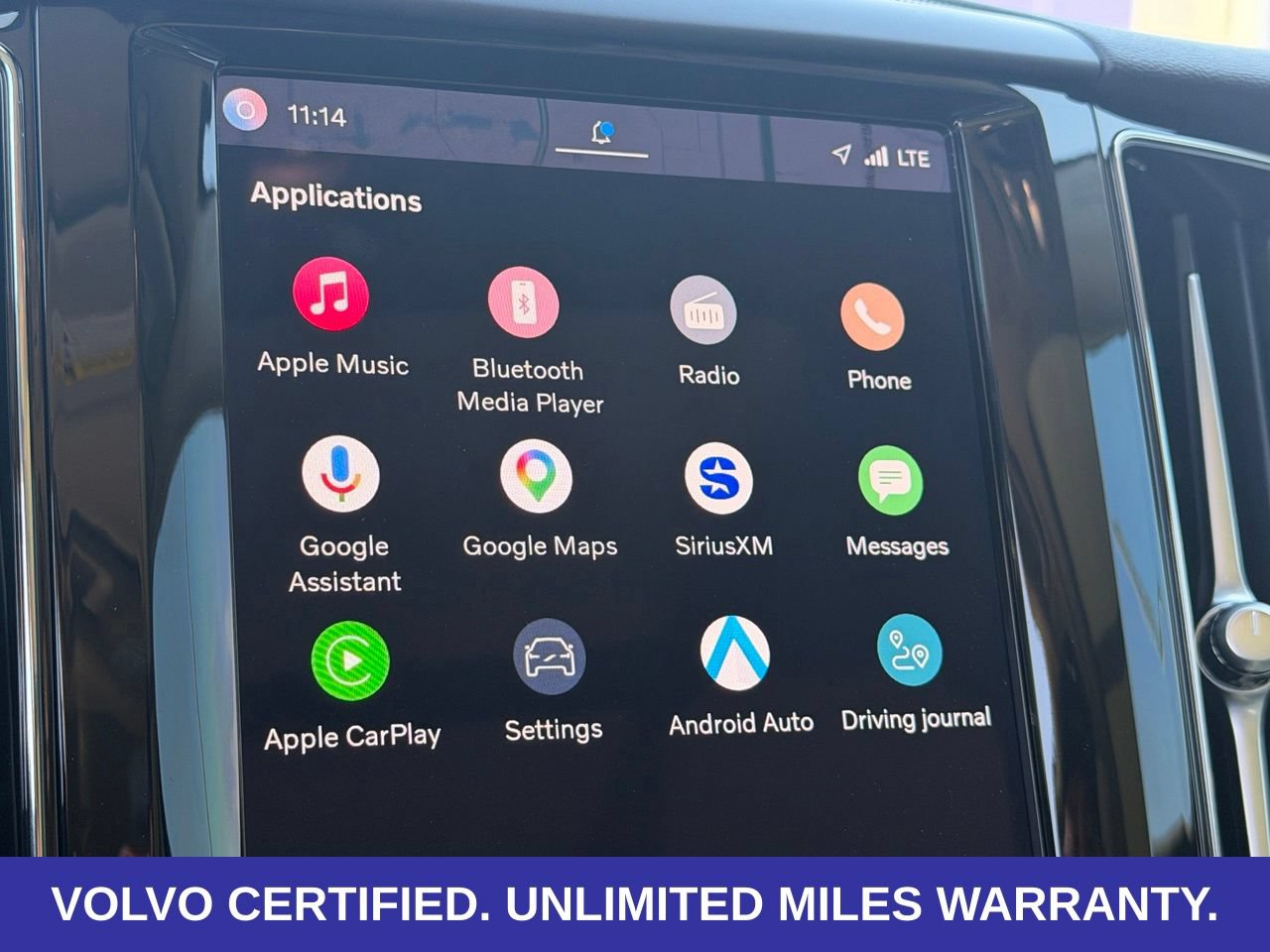 Certified 2024 Volvo XC60 T8 Core w/ Protection Package Premier AWD/4WD image 27