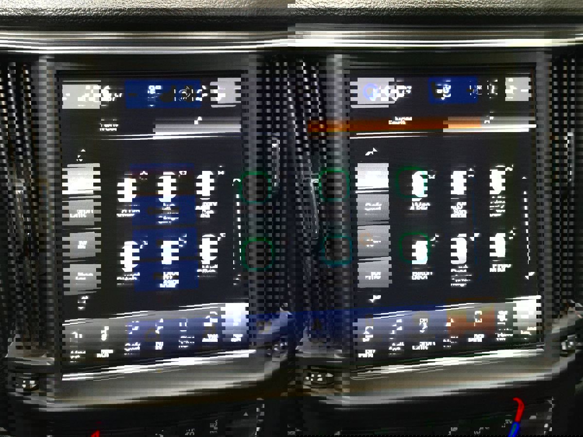 Used 2022 Maserati Levante GT image 42