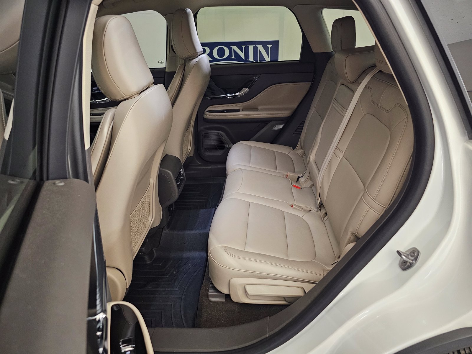 Used 2021 Lincoln Corsair FWD image 22