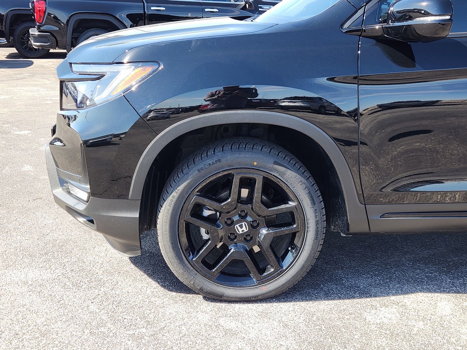 Used 2024 Honda Passport Black Edition image 9