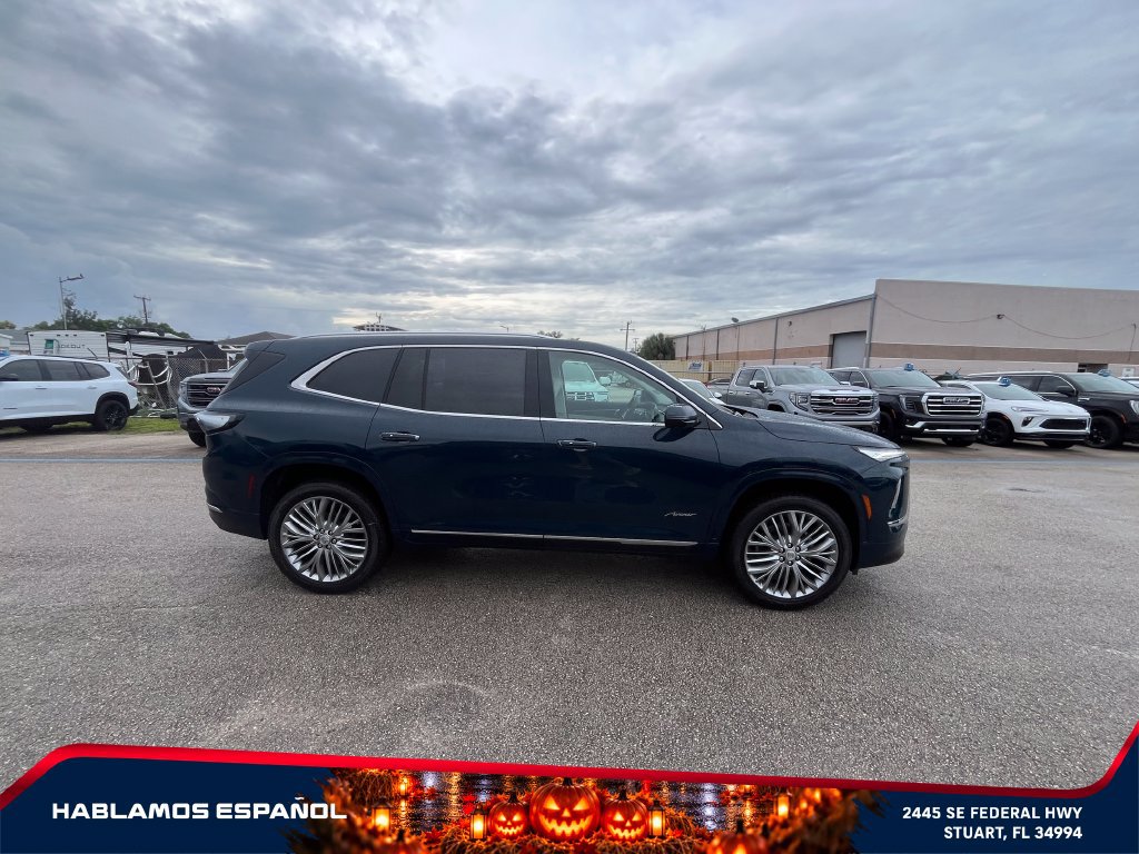 New 2027 Buick Enclave Avenir w/ LPO, Cargo Package AWD/4WD image 4