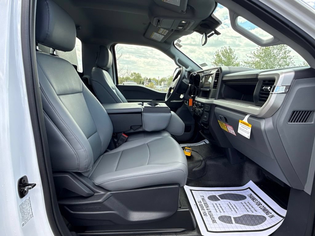New 2026 Ford F350 XL w/ XL Chrome Package AWD/4WD image 5