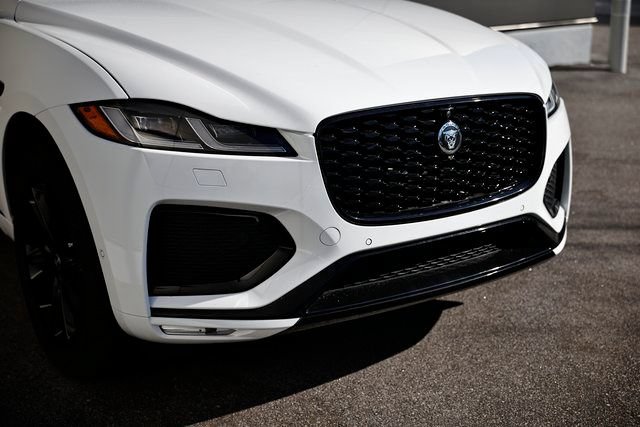 New 2026 Jaguar F-PACE R-Dynamic S AWD/4WD image 6