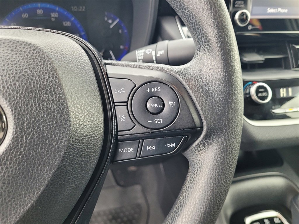 Used 2021 Toyota Corolla LE image 23