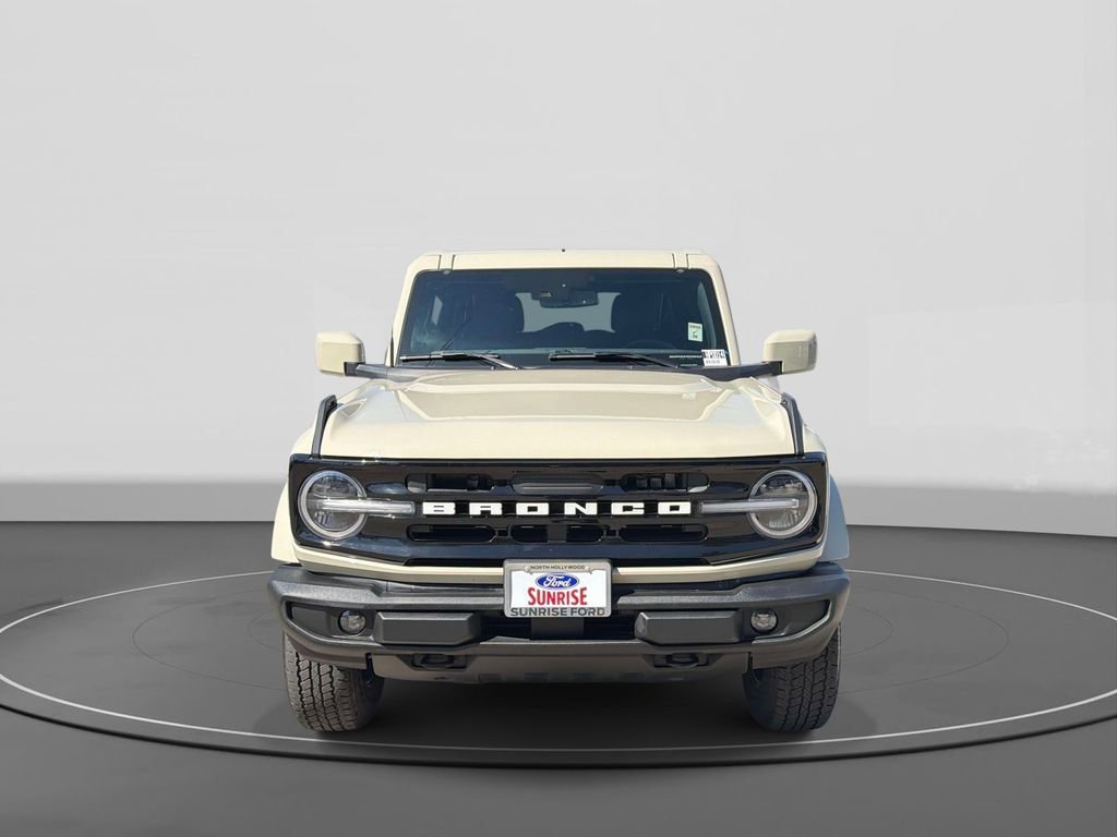 Certified 2025 Ford Bronco Outer Banks image 3