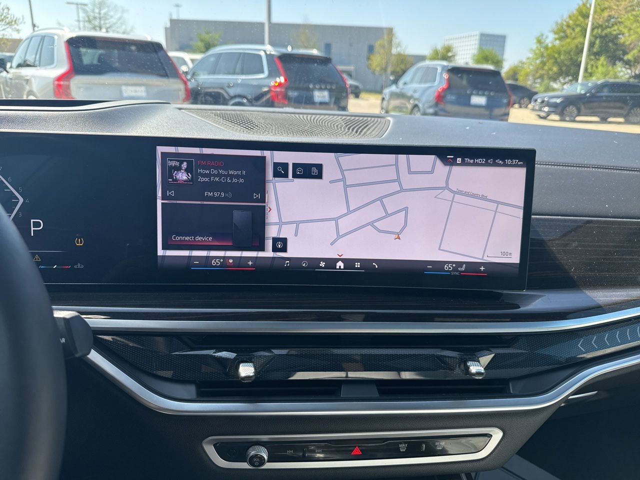 Used 2025 BMW X7 xDrive40i w/ Climate Comfort Package image 27