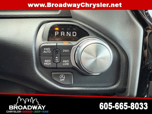 Used 2025 RAM 1500 Laramie AWD/4WD image 14