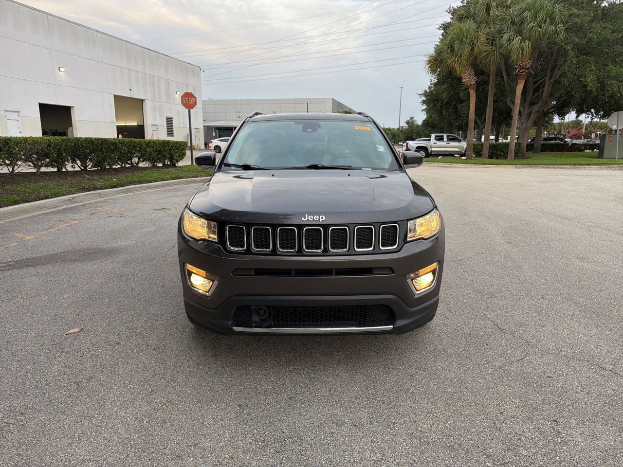 Used 2021 Jeep Compass Limited w/ Sun and Sound Group FWD image 8