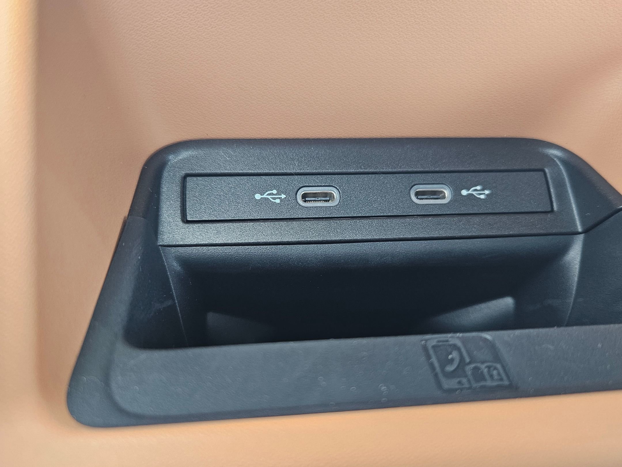 New 2025 Volkswagen ID. Buzz 1st Edition AWD/4WD image 24