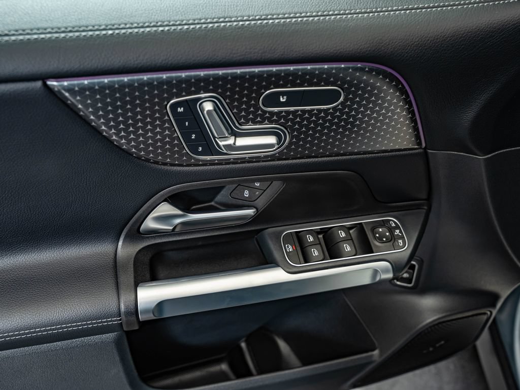 Certified 2026 Mercedes-Benz GLB 250 4MATIC image 17