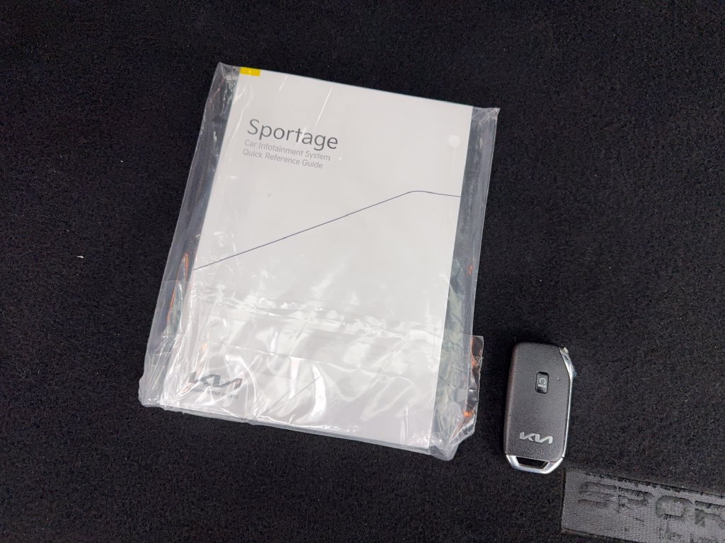 Used 2024 Kia Sportage EX FWD image 78