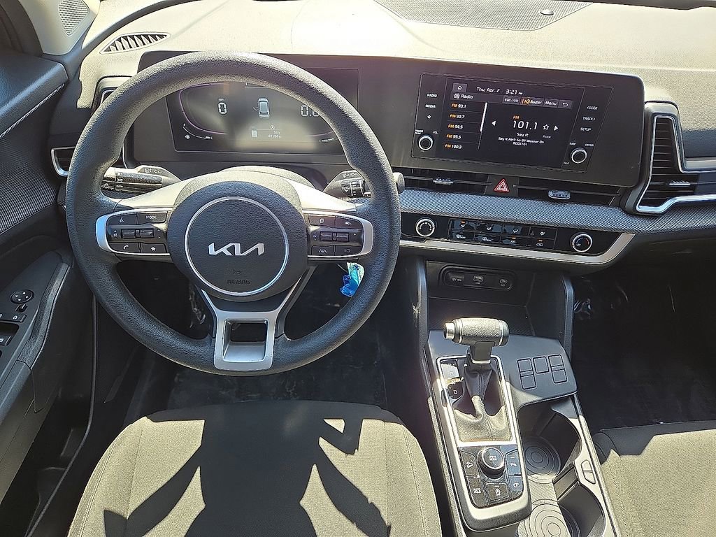 Used 2024 Kia Sportage LX image 16