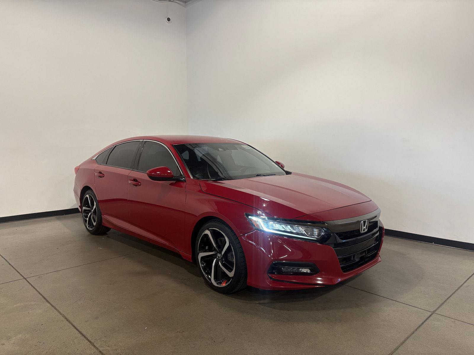 Used 2018 Honda Accord Sport image 1