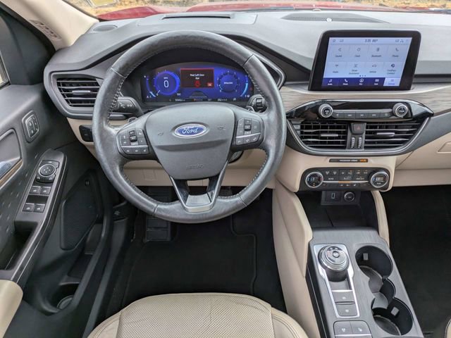 Used 2020 Ford Escape Titanium AWD/4WD image 16