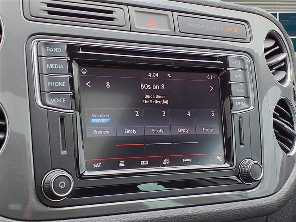 Used 2017 Volkswagen Tiguan Sport image 10