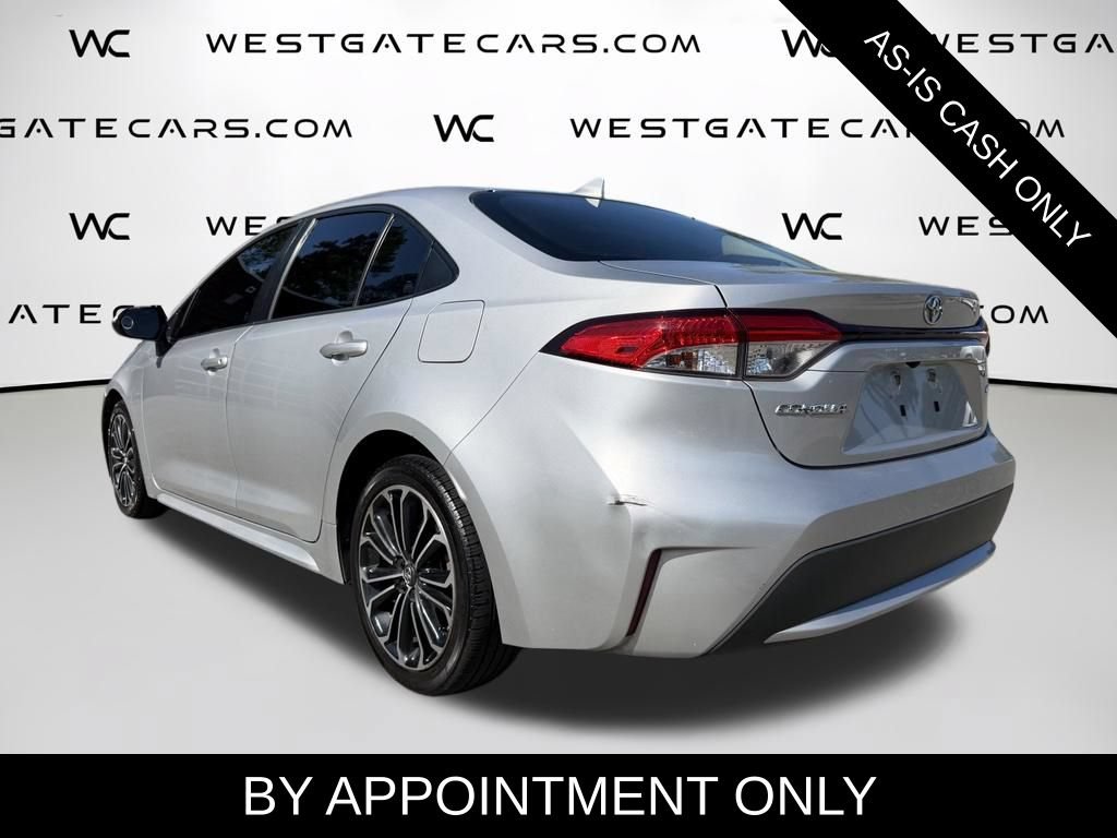 Used 2020 Toyota Corolla LE FWD image 3