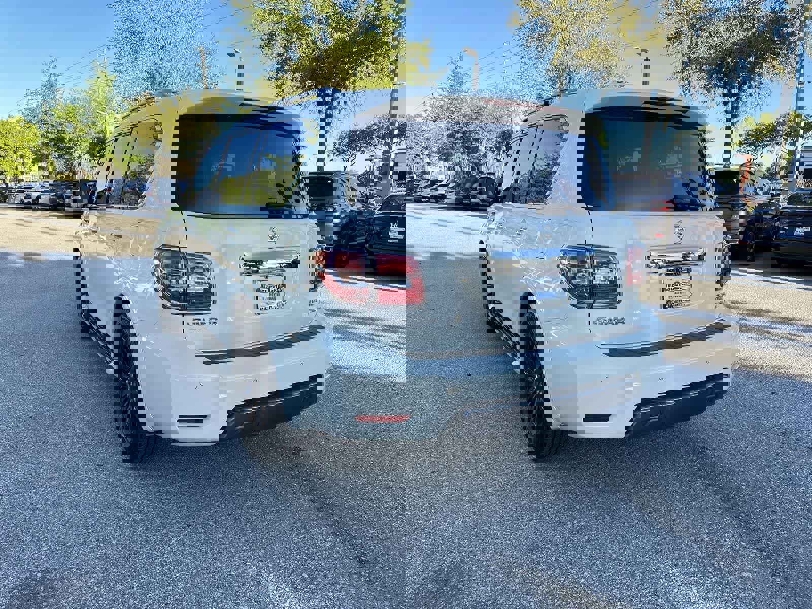 Used 2020 Nissan Armada Platinum w/ Cargo Package image 4