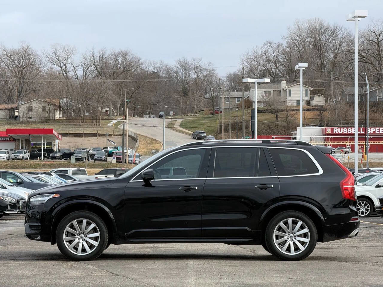 Used 2018 Volvo XC90 T6 Momentum w/ Convenience Package image 5