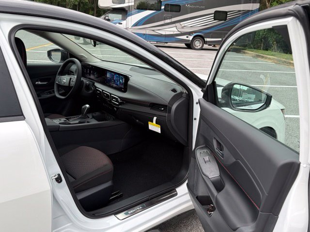 New 2027 Nissan Sentra SR w/ Floor Mat Package FWD image 26