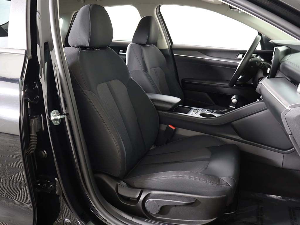Used 2021 Kia K5 LX FWD image 27