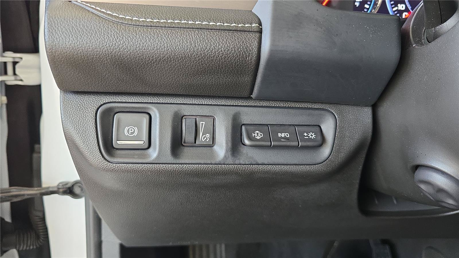 Used 2023 GMC Acadia Denali w/ Denali Ultimate Package AWD/4WD image 27