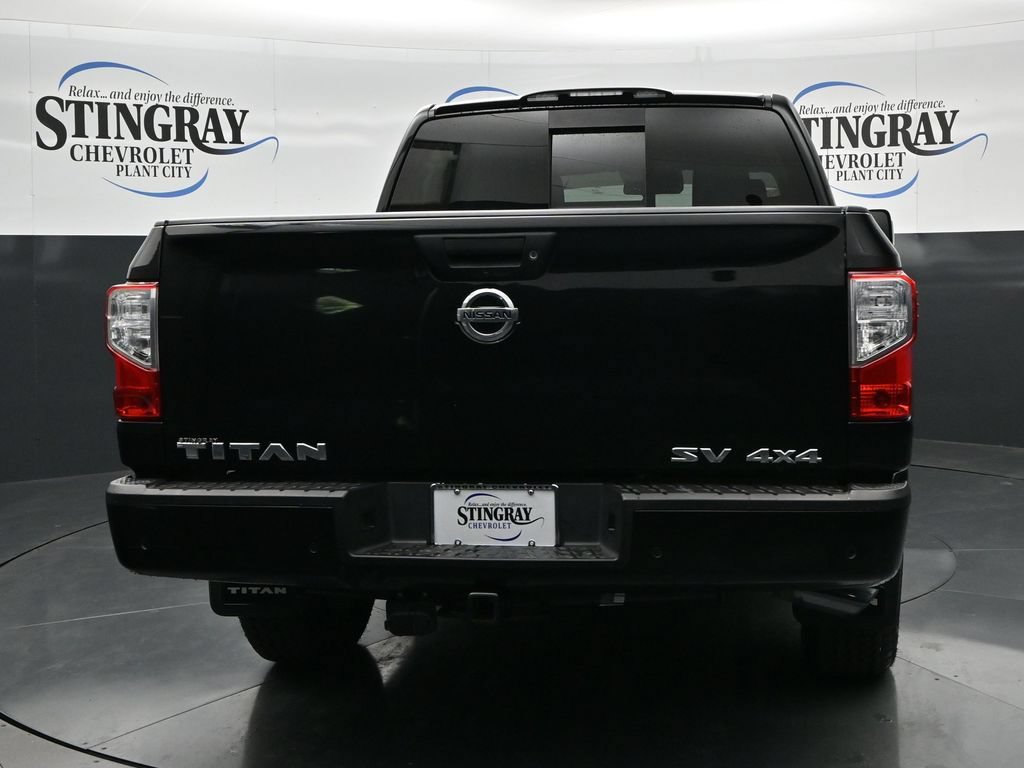 Used 2021 Nissan Titan SV w/ SV Convenience Package AWD/4WD image 6