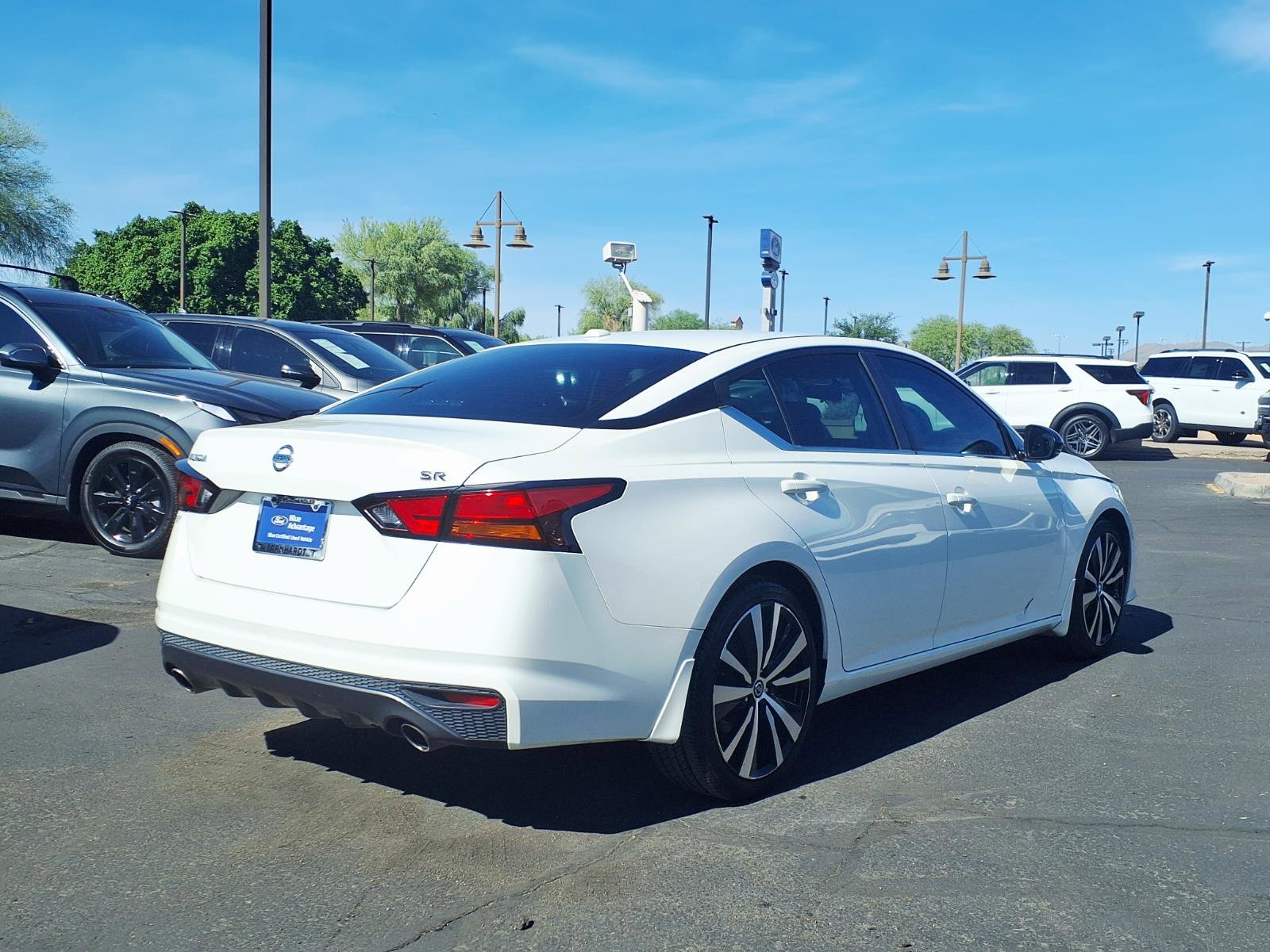 Used 2019 Nissan Altima 2.5 SR w/ SR Premium Package image 6