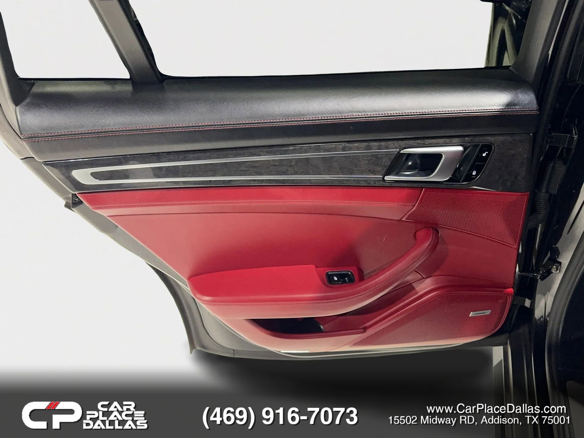 Used 2018 Porsche Panamera 4 image 17