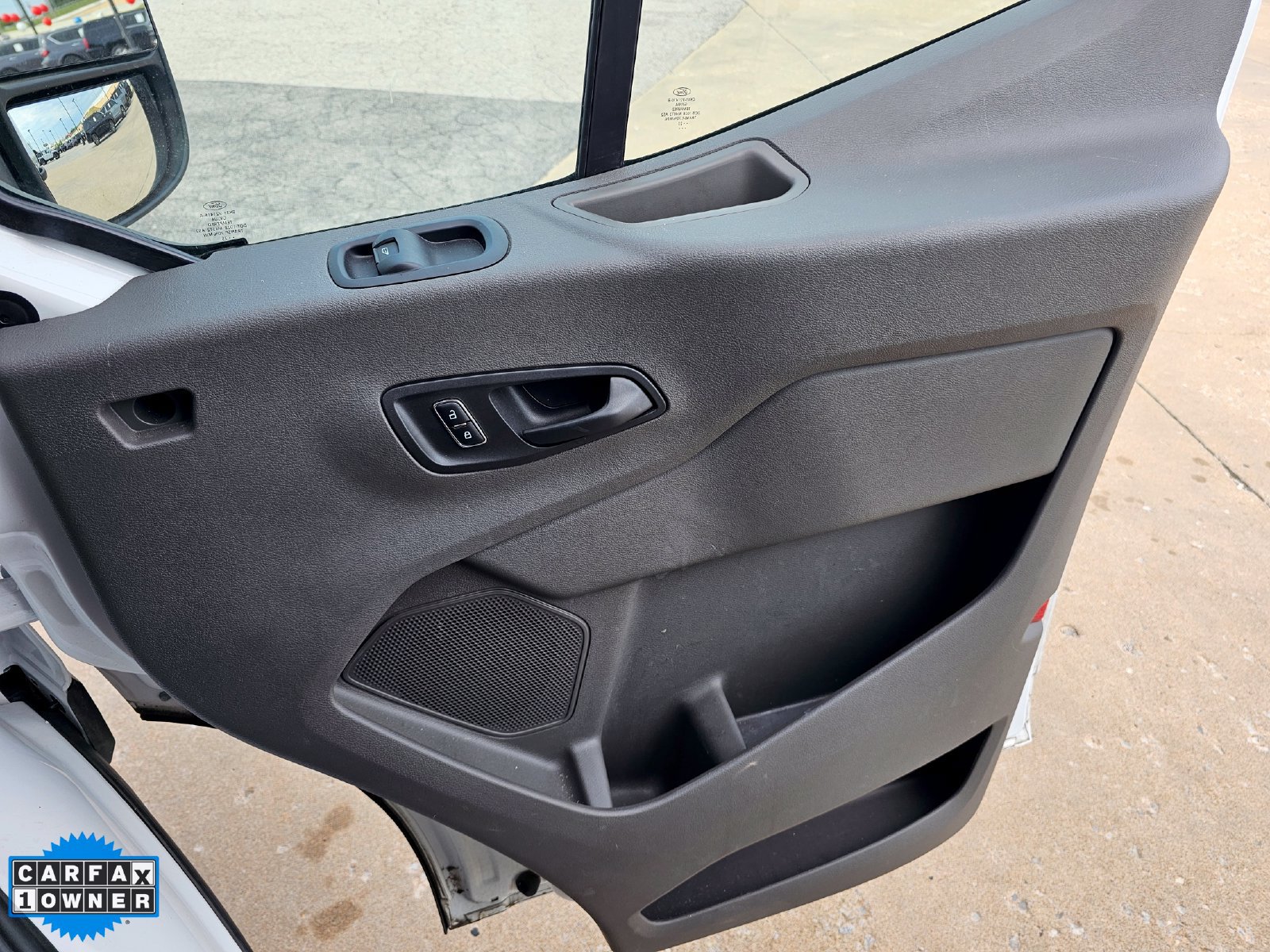 Used 2025 Ford Transit 350 XLT RWD image 25