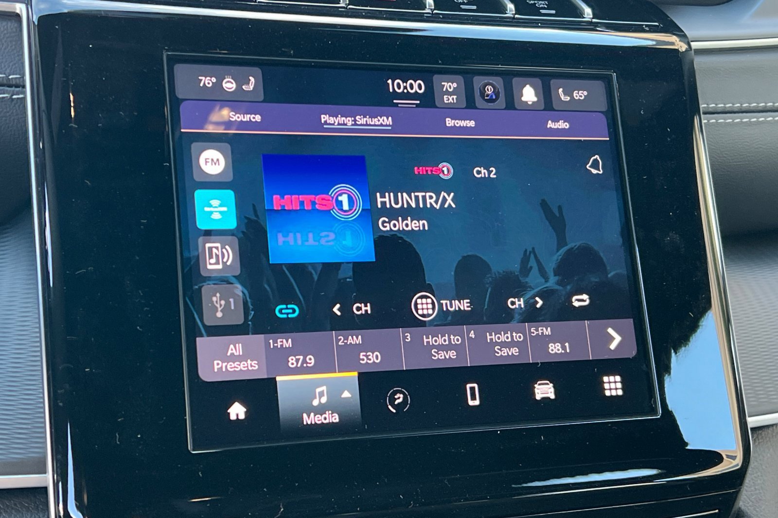 New 2025 Jeep Grand Cherokee Altitude image 18