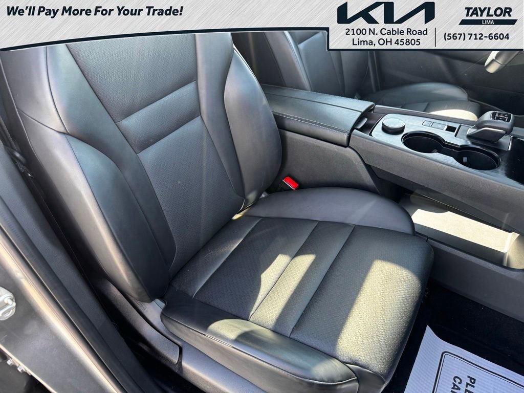 Used 2024 Nissan Rogue SV w/ SV Premium Package AWD/4WD image 13