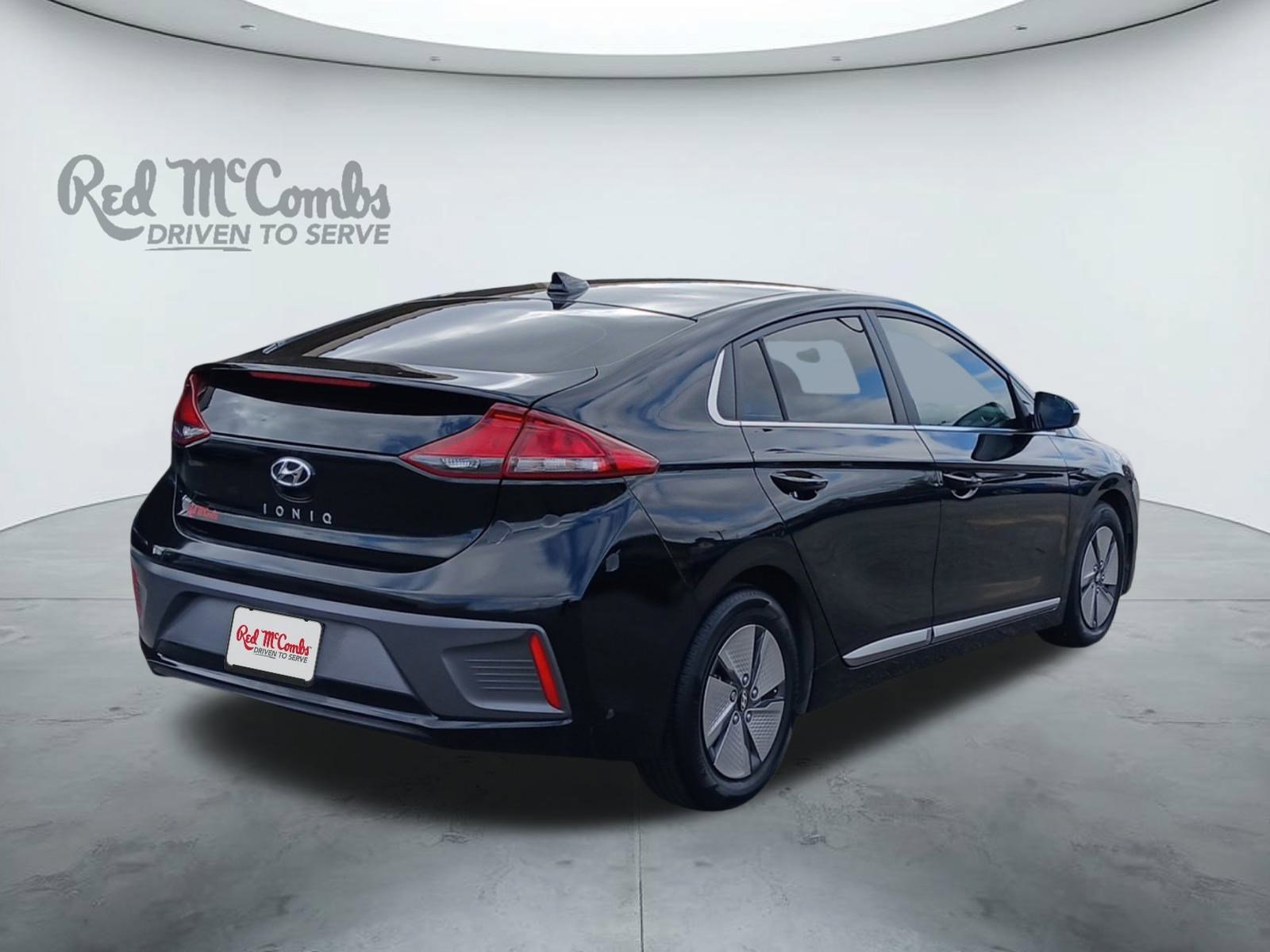Used 2022 Hyundai Ioniq SE image 5