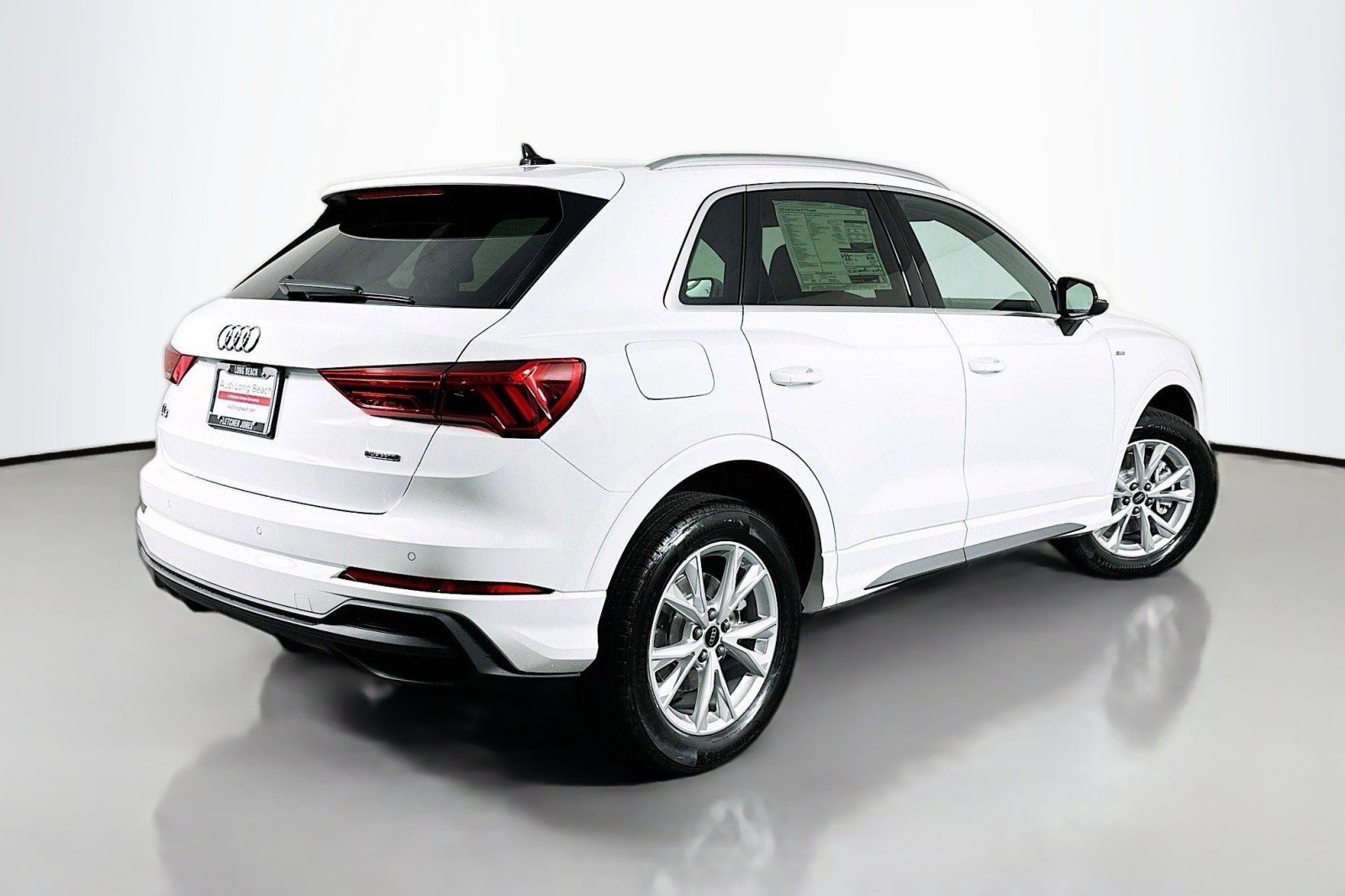 Used 2025 Audi Q3 2.0T Premium w/ Convenience Package image 14