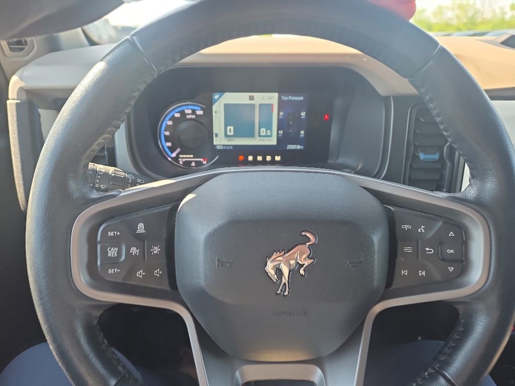 Used 2023 Ford Bronco Wildtrak AWD/4WD image 15