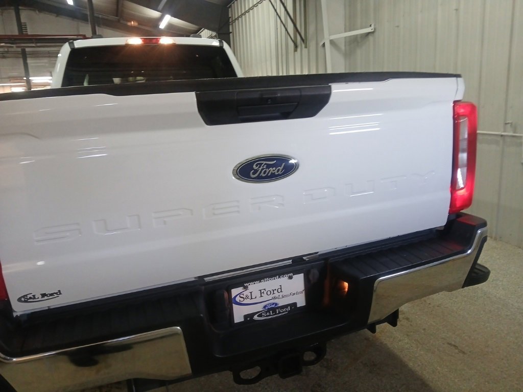 Used 2024 Ford F250 XLT image 23