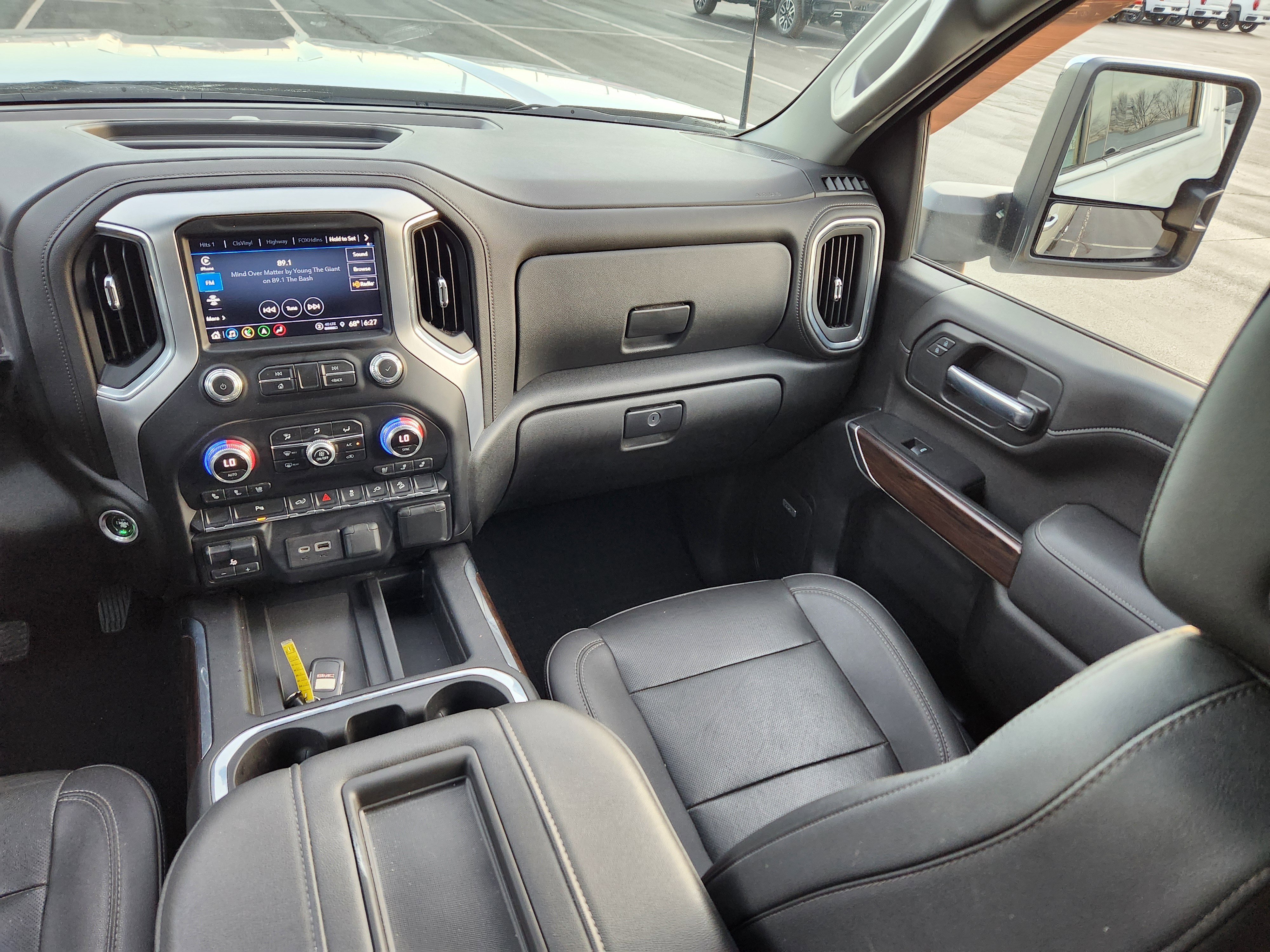 Used 2021 GMC Sierra 2500 SLT w/ SLT Premium Package image 16