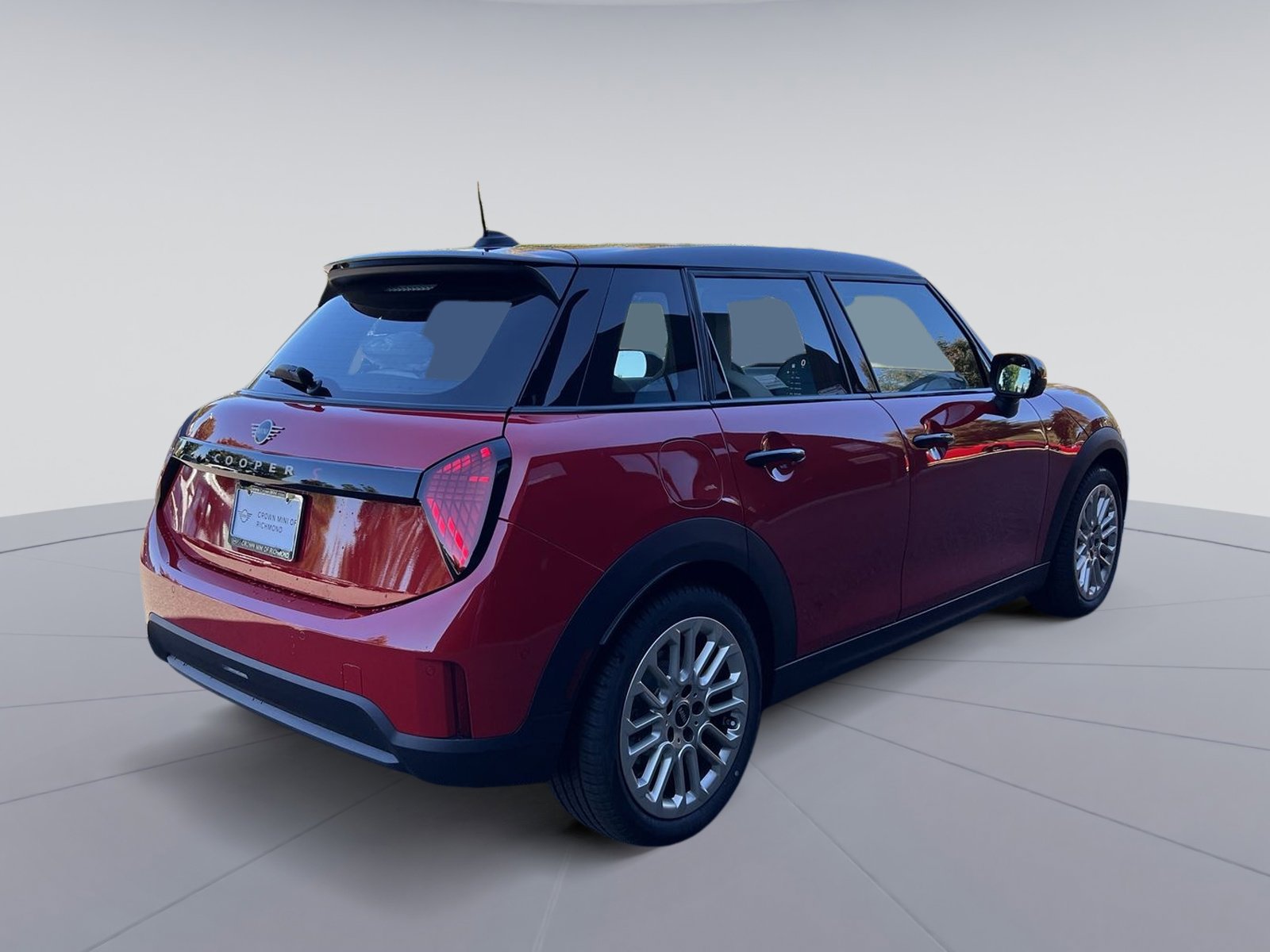 Certified 2025 MINI Cooper S image 5