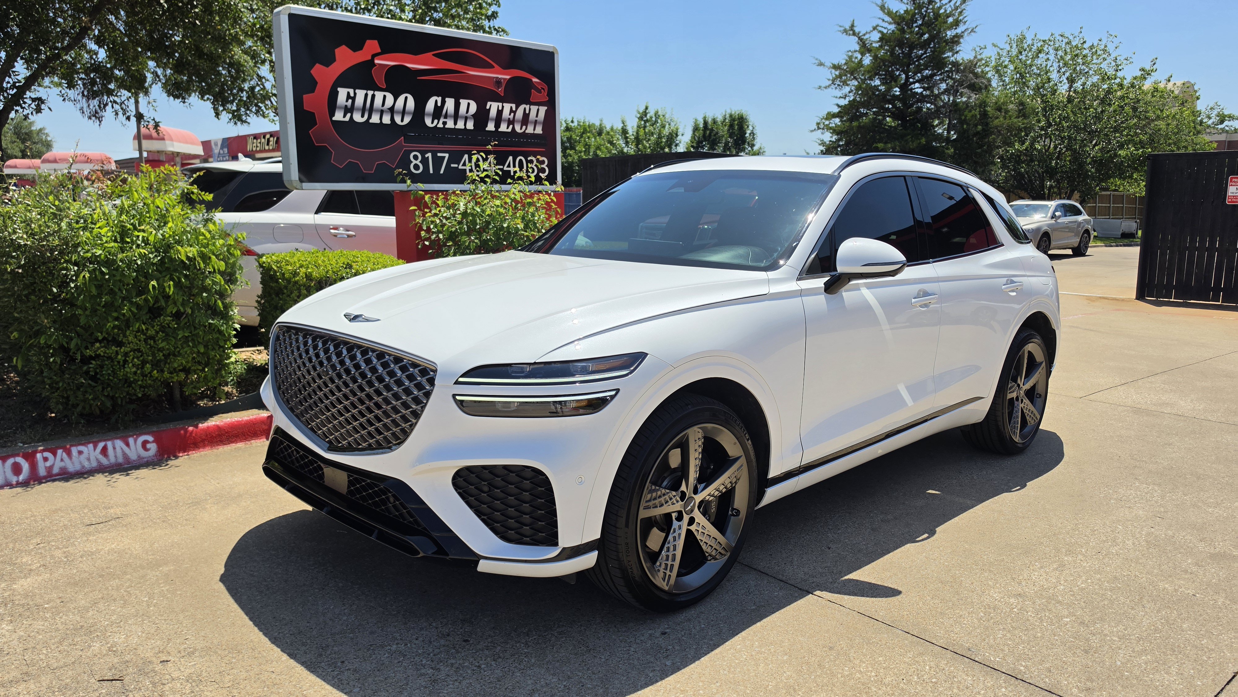 Used 2025 Genesis GV70 3.5T Sport w/ Sport Advanced Package AWD/4WD image 1