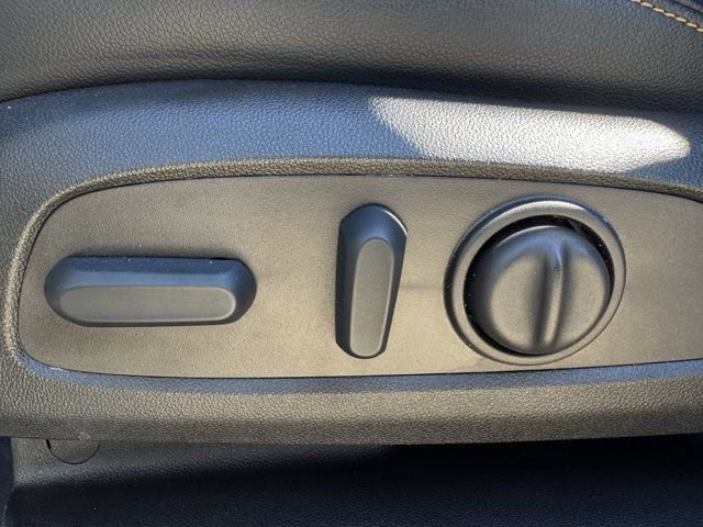 Used 2022 Chevrolet Equinox Premier FWD image 29