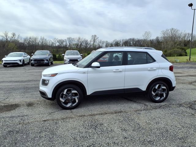 Used 2025 Hyundai Venue SEL image 27