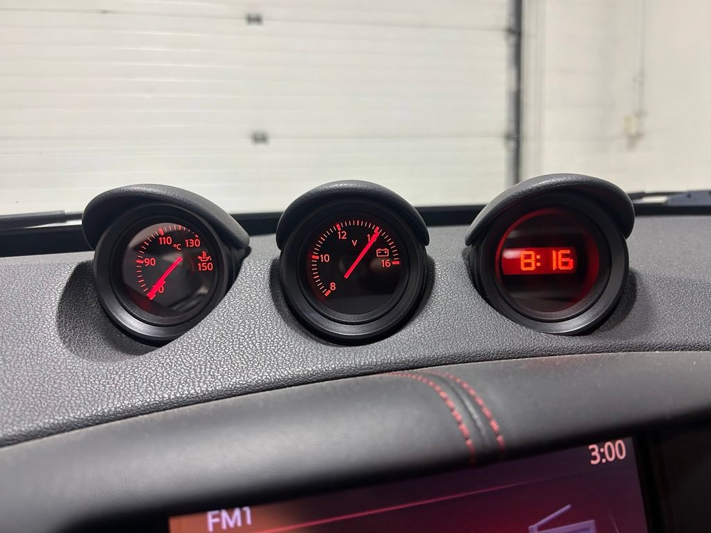 Used 2017 Nissan 370Z NISMO RWD image 19