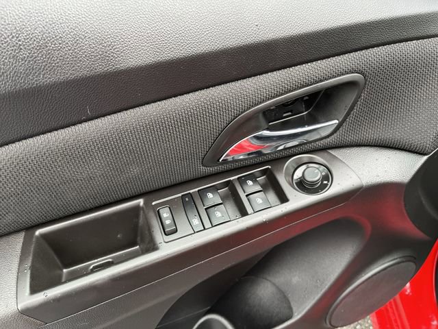 Used 2016 Chevrolet Cruze LT image 17