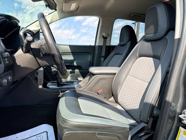 Used 2017 Chevrolet Colorado Z71 AWD/4WD image 11