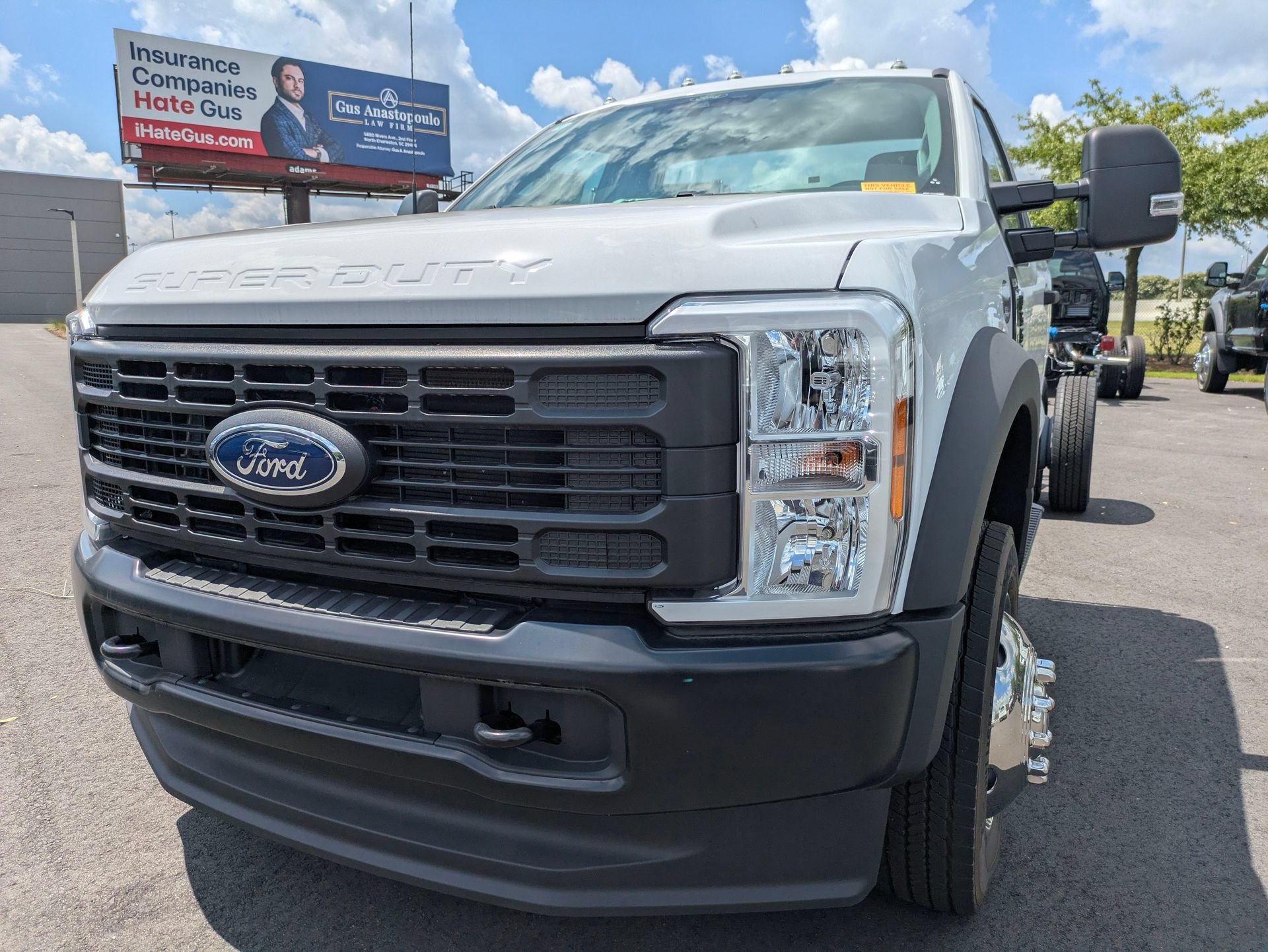 New 2025 Ford F550 4x4 Regular Cab Super Duty image 8